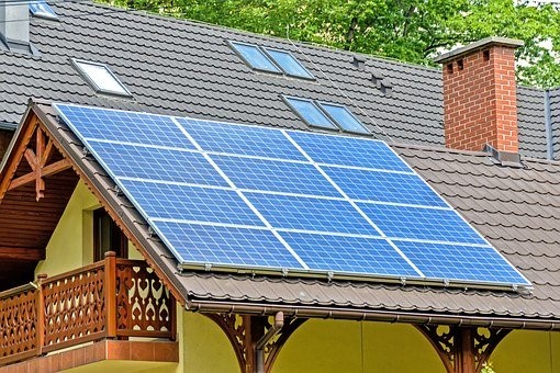 Maison-panneaux-solaires